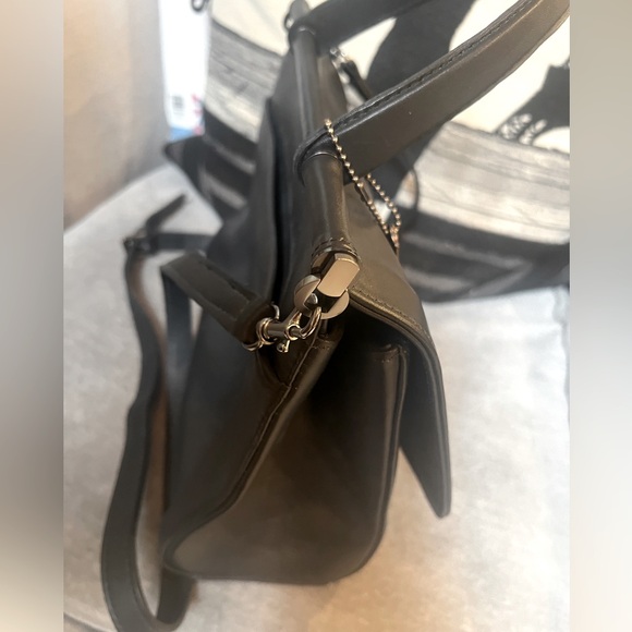 COACH Vintage Leather Handbag - Picture 3 of 11